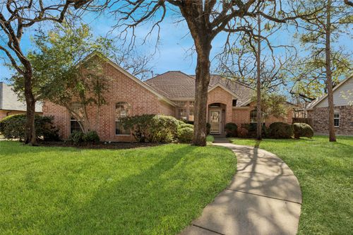 1517 Bailey Dr, Azle, TX, 76020-4065 | Card Image