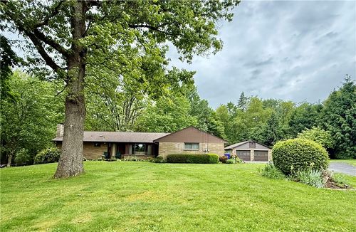 320 Saxonburg Rd, Summit Twp, PA, 16002 | Card Image