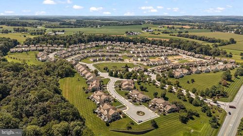 606 Greenbriar Path, COCHRANVILLE, PA, 19330-1010 | Card Image