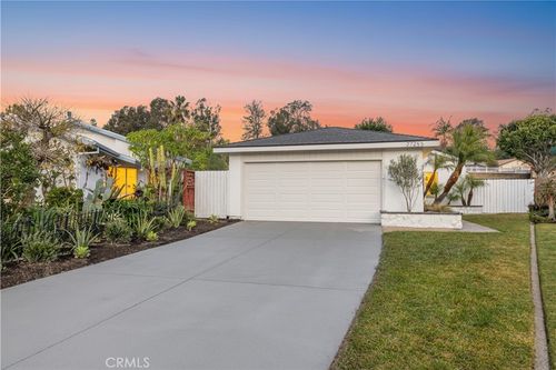 27255 Las Nieves, Mission Viejo, CA, 92691-1010 | Card Image