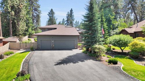 10612 E 46th Ave, Spokane Valley, WA, 99206-9240 | Card Image