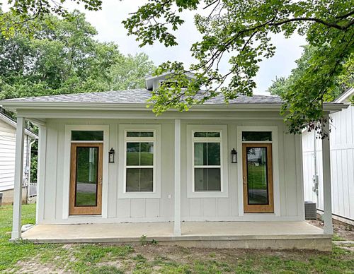 413 Cosby St, Washington, IN, 47501-4110 | Card Image