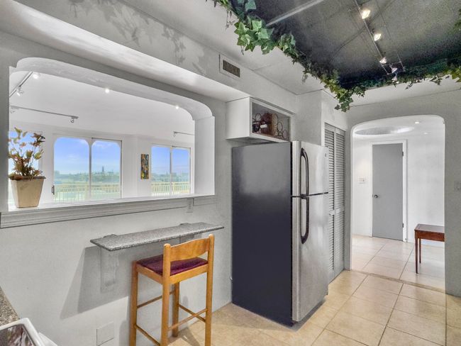 Kitchen | Image 27