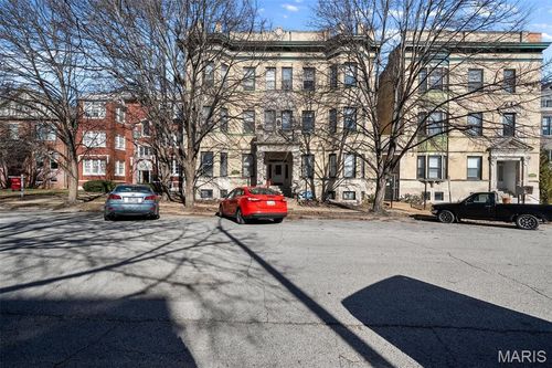 4b-4309 Maryland Ave, Saint Louis, MO, 63108-2723 | Card Image