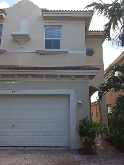 3760 Ne 9th Ct, Homestead, FL, 33033-5841 | Card Image