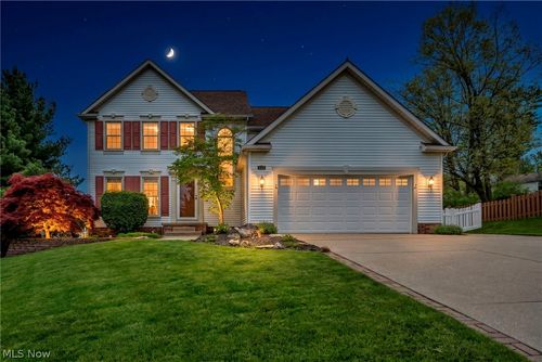 139 Mccleary Ct, Northfield, OH, 44067-3299 | Card Image