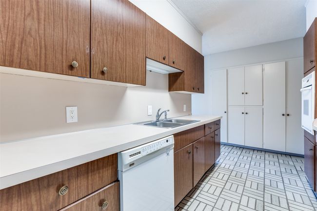 APT-4J - 3701 Turtle Creek Blvd, Condo with 2 bedrooms, 2 bathrooms and null parking in Dallas TX | Image 9