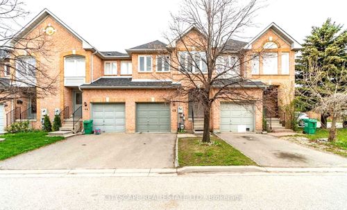 68 Gilgorm Rd, Brampton, ON, L6X4P5 | Card Image