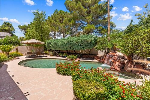 2825 Cotton Cloud Rd, Las Vegas, NV, 89117-3632 | Card Image