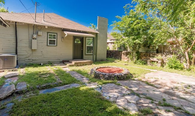 3011 Spurlock St, House other with 3 bedrooms, 2 bathrooms and null parking in Dallas TX | Image 26