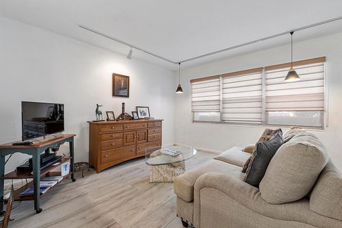 1012-1012 Newport G, Deerfield Beach, FL, 33442-2642 | Card Image