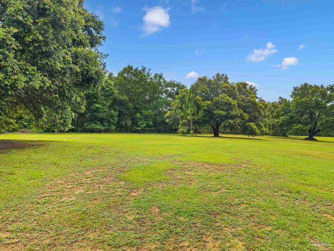 6640 Frank Reeder Rd, House other with 3 bedrooms, 2 bathrooms and 1 parking in Pensacola FL | Image 14