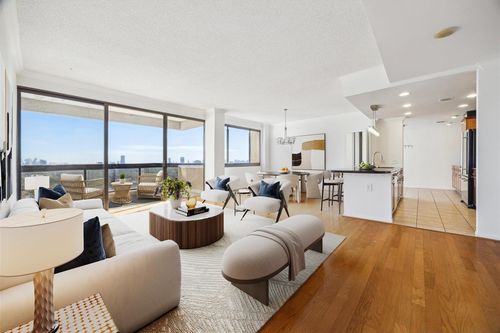 unit-1704-49 Briar Hollow Ln, Houston, TX, 77027-9309 | Card Image