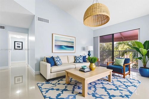 apt-301-15520 Sw 80th St, Miami, FL, 33193-2624 | Card Image