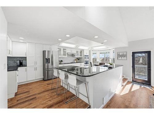 10668 W Peakview Dr, Littleton, CO, 80127-2500 | Card Image