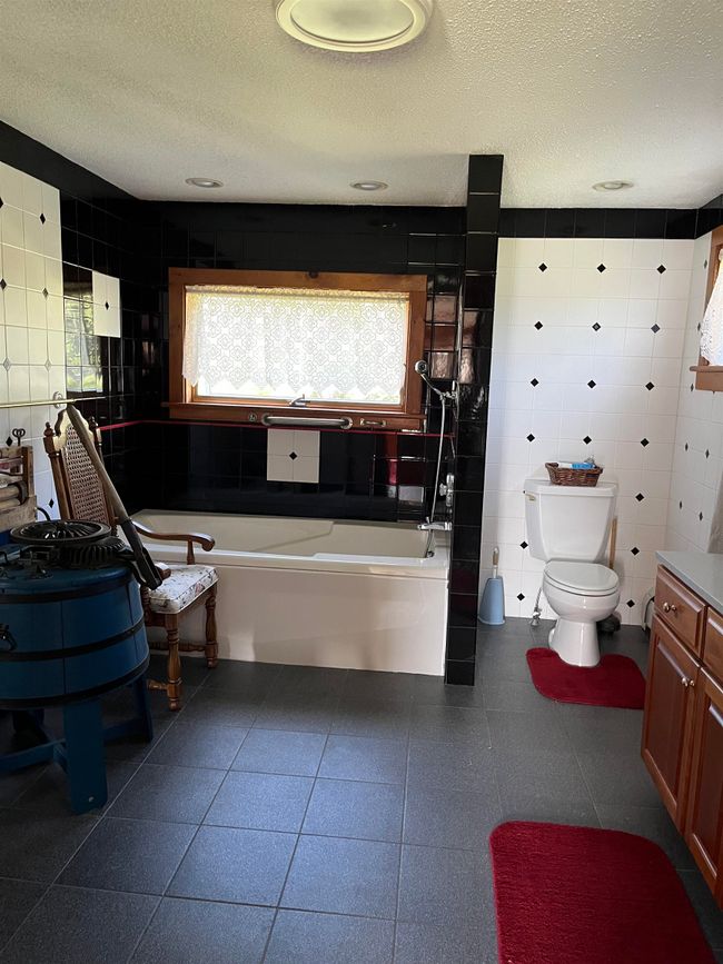 4222 Route 155, House other with 3 bedrooms, 2 bathrooms and null parking in East Wallingford VT | Image 15