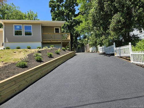 19 Dykes Park Road, Clarkstown, NY, 10954 | Card Image