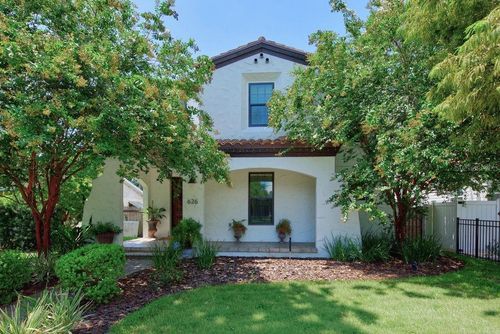 626 35th Avenue N, ST PETERSBURG, FL, 33704 | Card Image