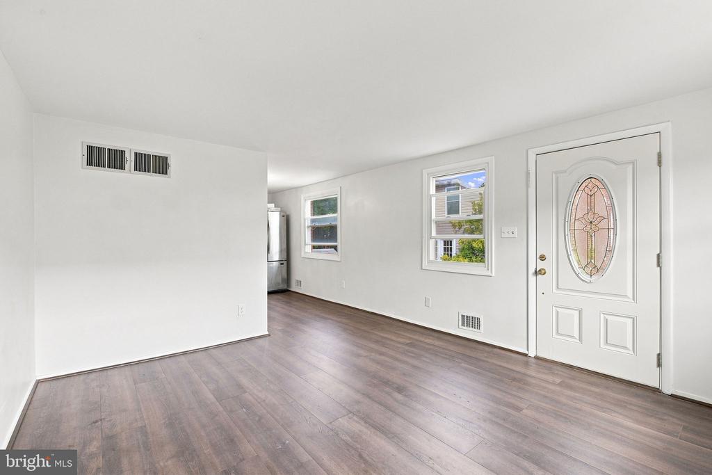 Residential in ARLINGTON 5