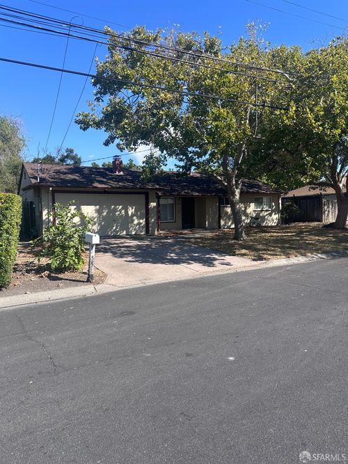 2425 Geraldine Dr, Pleasant Hill, CA, 94523-3916 | Card Image