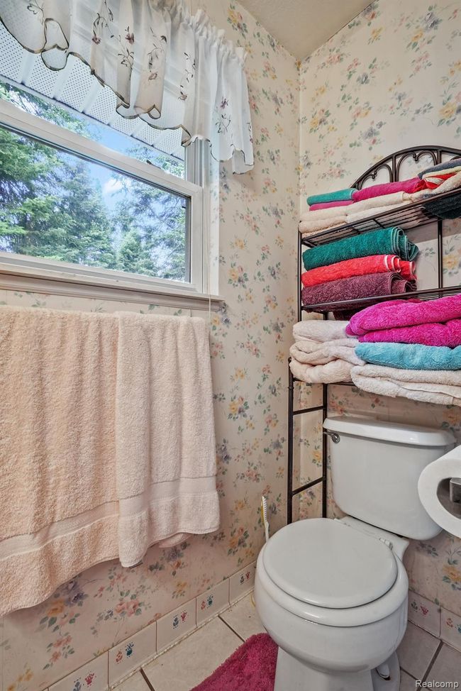 239 Ausable River Trl, House other with 2 bedrooms, 2 bathrooms and null parking in Roscommon MI | Image 25