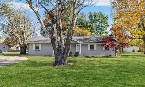 305 S East St, Mansfield, IL, 61854-6986 | Card Image