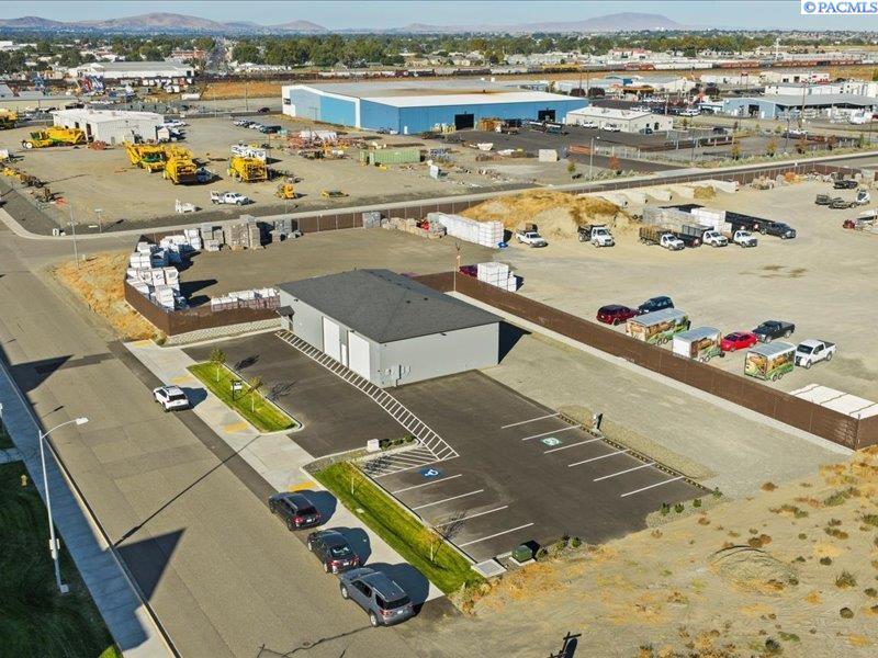 Commercial Sale in Pasco 4