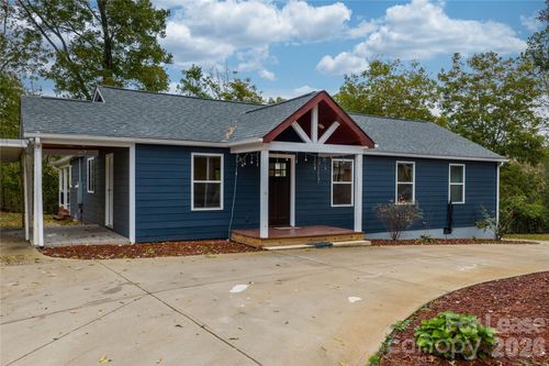 1515 Berkley St Sw, Lenoir, NC, 28645-6323 | Card Image