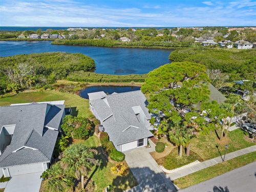1020 Lake Avoca Dr, TARPON SPRINGS, FL, 34689-7120 | Card Image