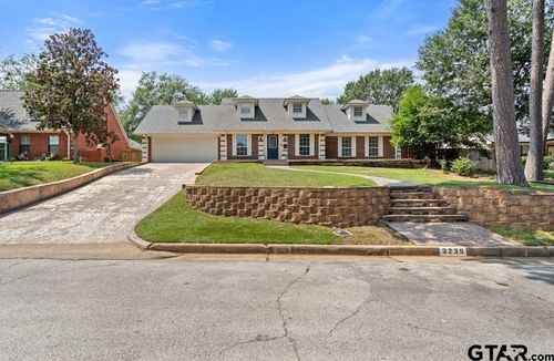 3235 Curtis Dr, Tyler, TX, 75701-8103 | Card Image