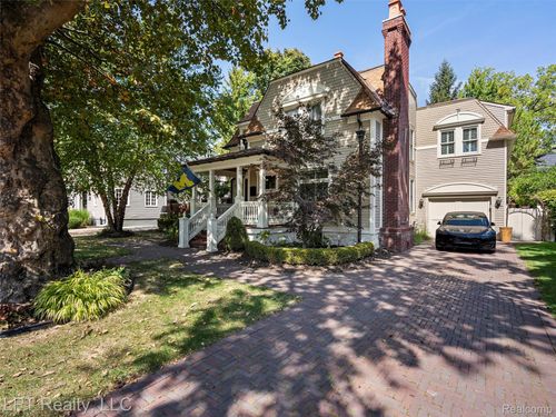 1046 Church St, Plymouth, MI, 48170-1149 | Card Image