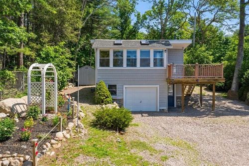 2 Michelle Ln, Charlestown, RI, 02813-2845 | Card Image