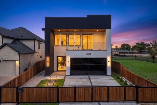 1921 Morris St, Dallas, TX, 75212-2526 | Card Image