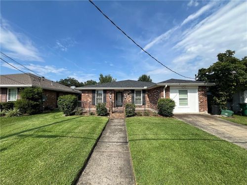 1913 Apple St, Metairie, LA, 70001-2365 | Card Image