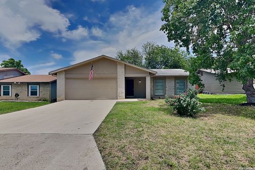 6831 De Palma, San Antonio, TX, 78239-3622 | Card Image