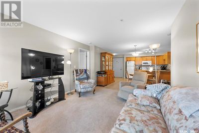 111 - 215 Smith St N, Condo with 2 bedrooms, 2 bathrooms and null parking in Regina SK | Image 3