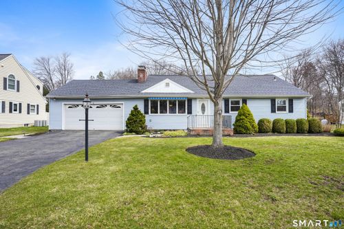 4 Apple Blossom Ln, Danbury, CT, 06811-4938 | Card Image