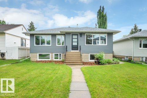 8712 89 Ave Nw, Edmonton, AB, T6C1N7 | Card Image