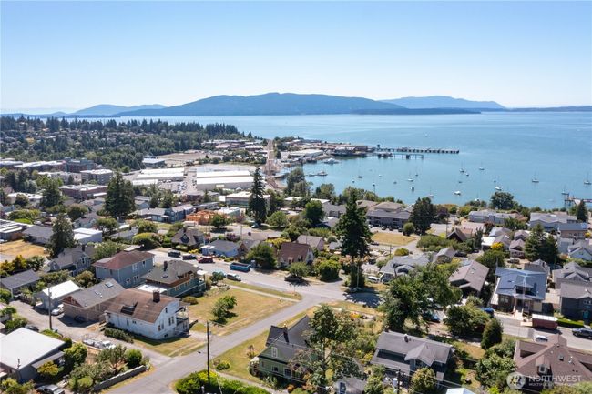 Views of the bay, the San Juan islands and even the Canadian Rockies will great you from this one of a kind property. | Image 38