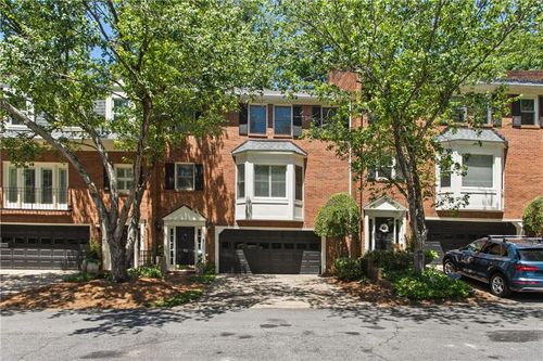 17-3873 Roswell Rd Ne, Atlanta, GA, 30342-4435 | Card Image