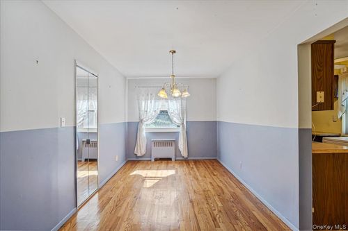 1-249 57th Ave, Little Neck, NY, 11362-2057 | Card Image