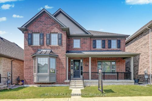 220 Strachan St, Port Hope, ON, L1A0E9 | Card Image
