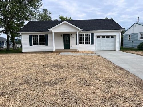 217 Mainous St, Berea, KY, 40403-1045 | Card Image