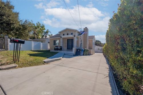 6436 Day St, Tujunga, CA, 91042-2520 | Card Image