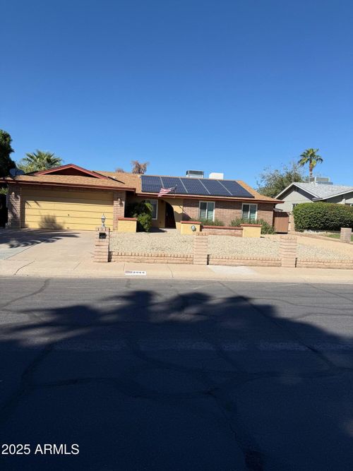 3944 W Wood Dr, Phoenix, AZ, 85029-1953 | Card Image