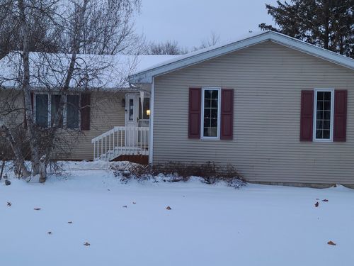 24200 Hillcrest Dr, Sterling, IL, 61081-9244 | Card Image