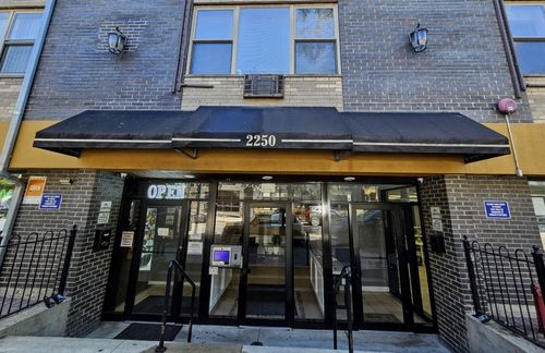 305-2250 N Lincoln Avenue, Chicago, IL, 60614 | Card Image