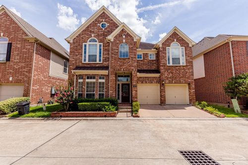 3531 Urban Woods Trl, Houston, TX, 77008-1399 | Card Image