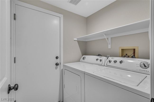 0 - 1795 Lily Pond Cir, Home with 3 bedrooms, 3 bathrooms and null parking in Henderson NV | Image 22