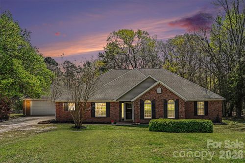 7329 Bailywick Dr, Waxhaw, NC, 28173-7408 | Card Image